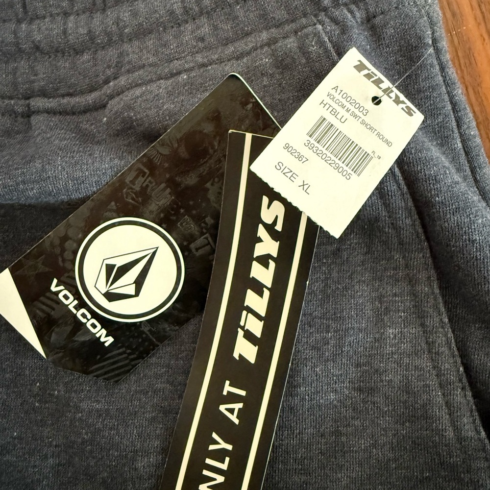 Volcom Navy Sweat Shortsp - Picture 4 of 6